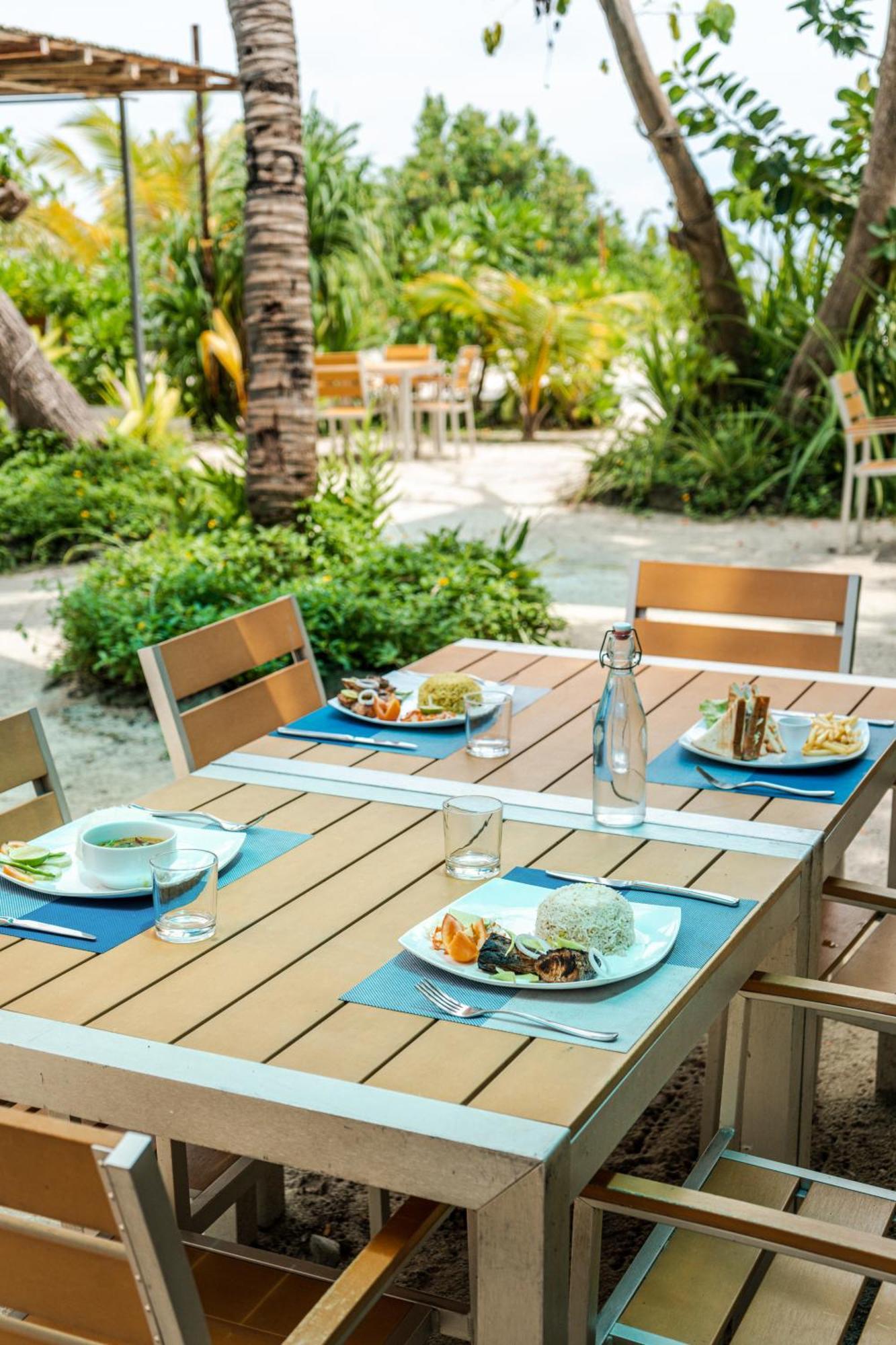 Maamadi Boutique Hotell Maafushi Exteriör bild